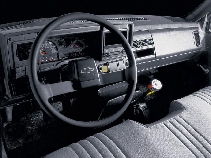  Chevrolet Kodiak C7500 Regular Cab 2004 года  (фото 4 из 7)